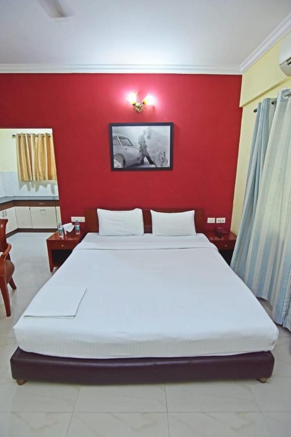 White Bricks Inn Bangalore Exterior foto