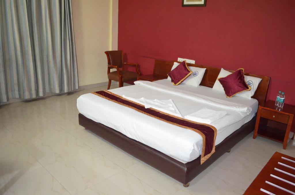 White Bricks Inn Bangalore Exterior foto